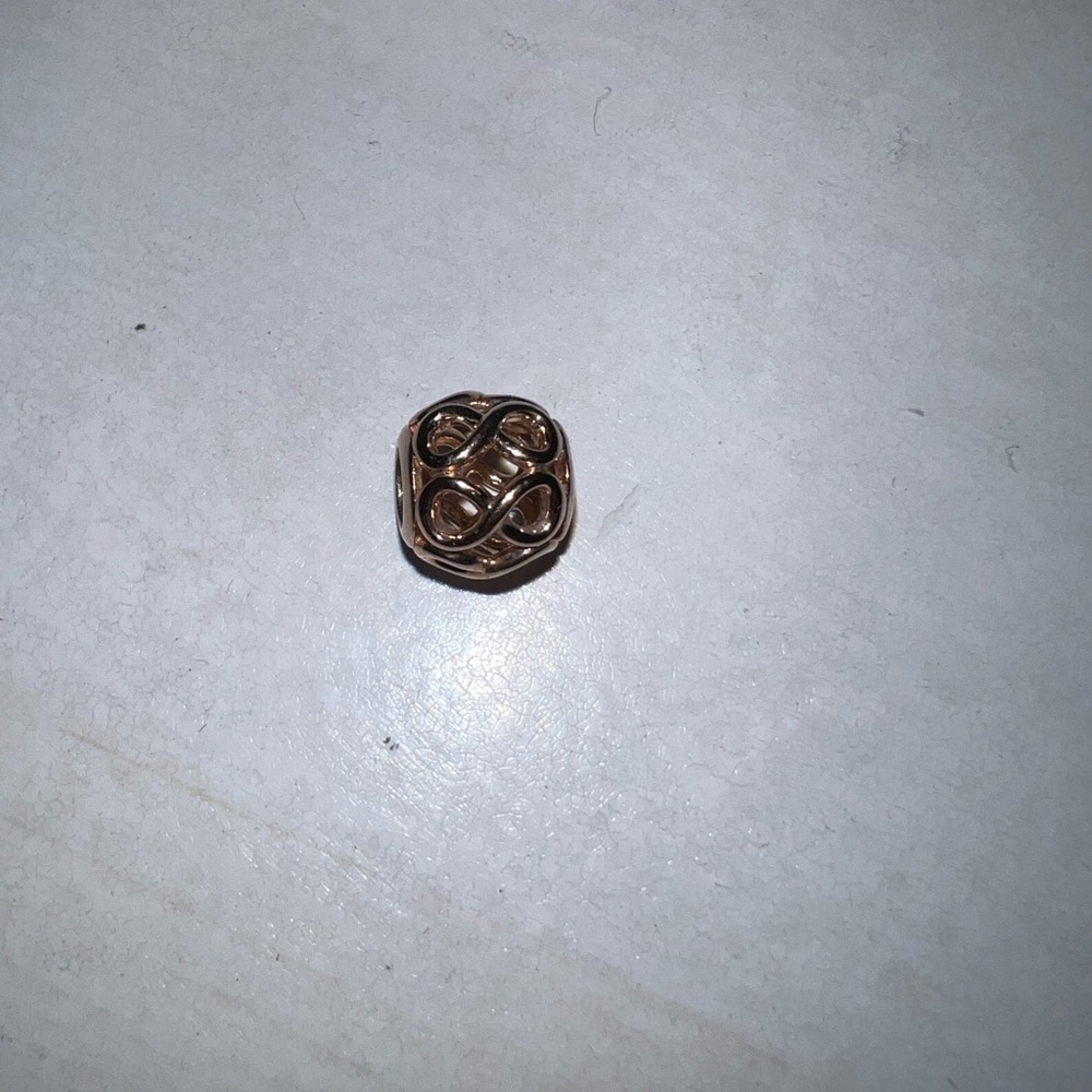 Solid Rose Gold Infinity ♾️ Pandora Charm💎 - Picture 5 of 7
